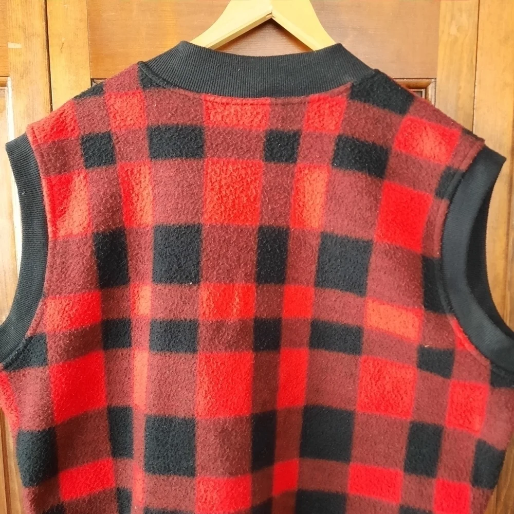 Vintage Falls Creek red and black buffalo check plaid fleece full zip vest